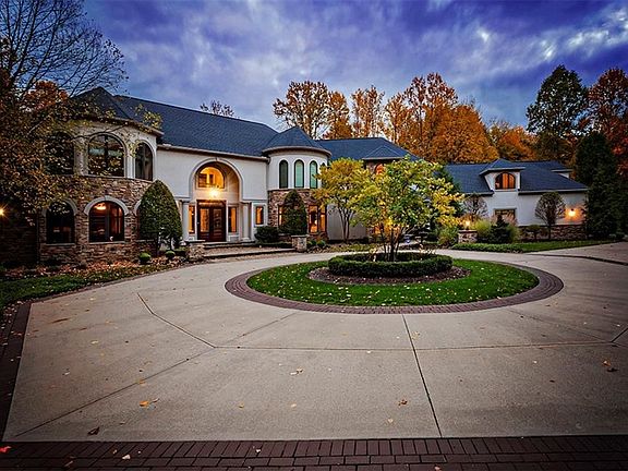 2nd image of 8320 Sanctuary Dr