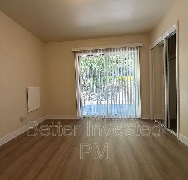 206 Rosemary Ln — Photo 7