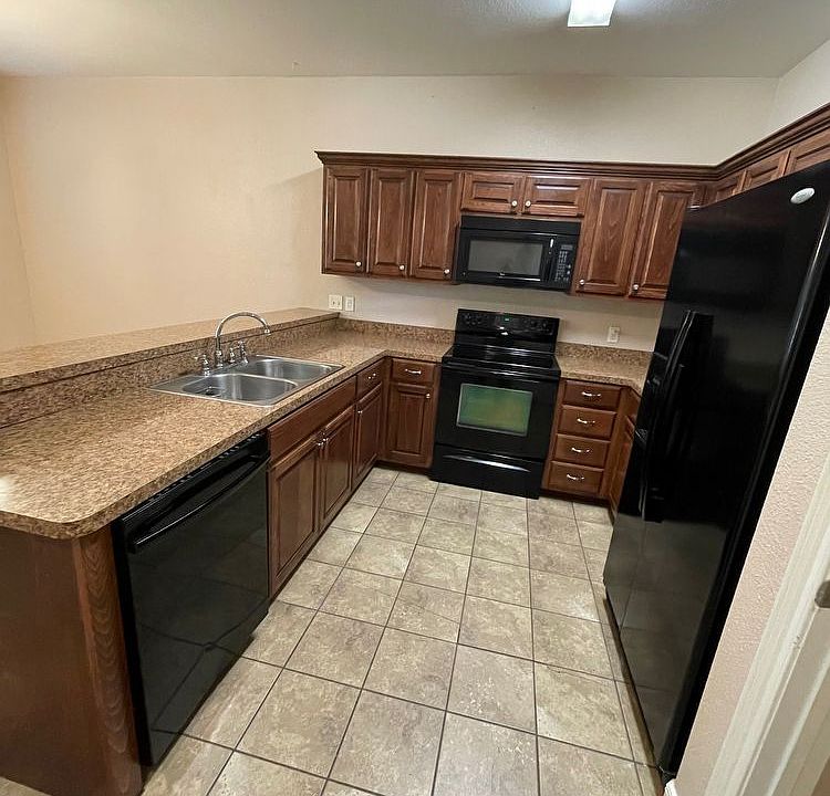 1st image of 1314 S 12th St #0