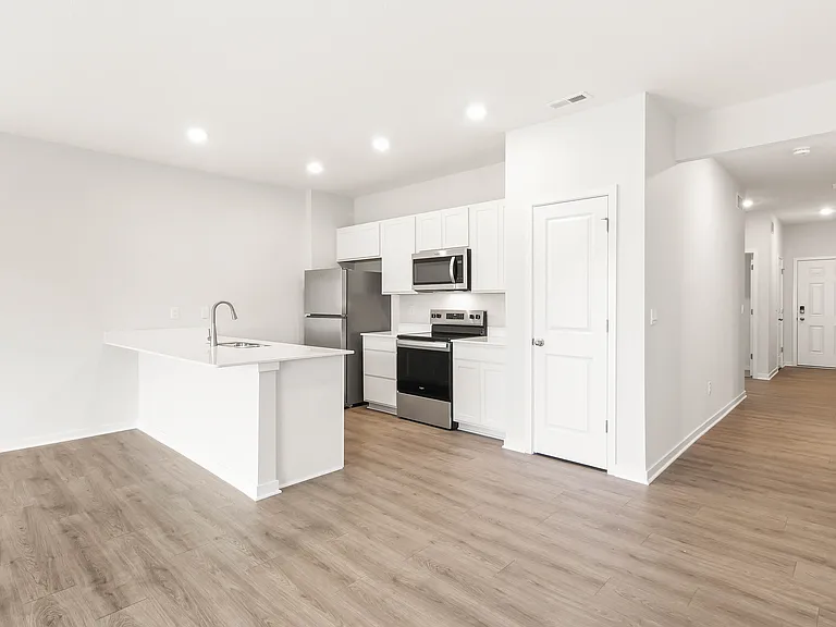 954 Sherwood Loop — Photo 13