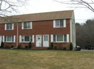15 Willow Ridge Dr, Bridgewater, MA 02324