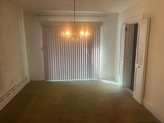 3rd image of 233 Gainsborg Ave
