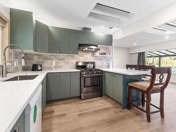 5th image of 12930 Old Yale Rd