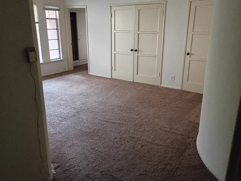 671 Landfair Ave #9 — Photo 7