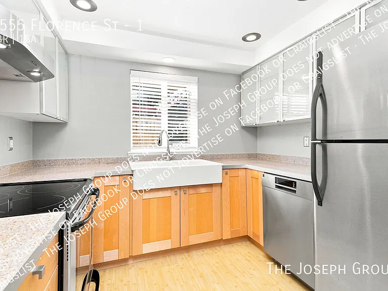 1555 Florence St #1 — Photo 9
