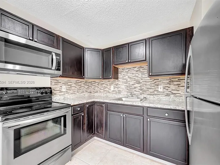 2610 Riverland Dr #A — Photo 3