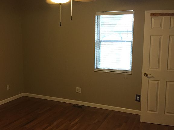 3rd image of 22 Cedar Dr