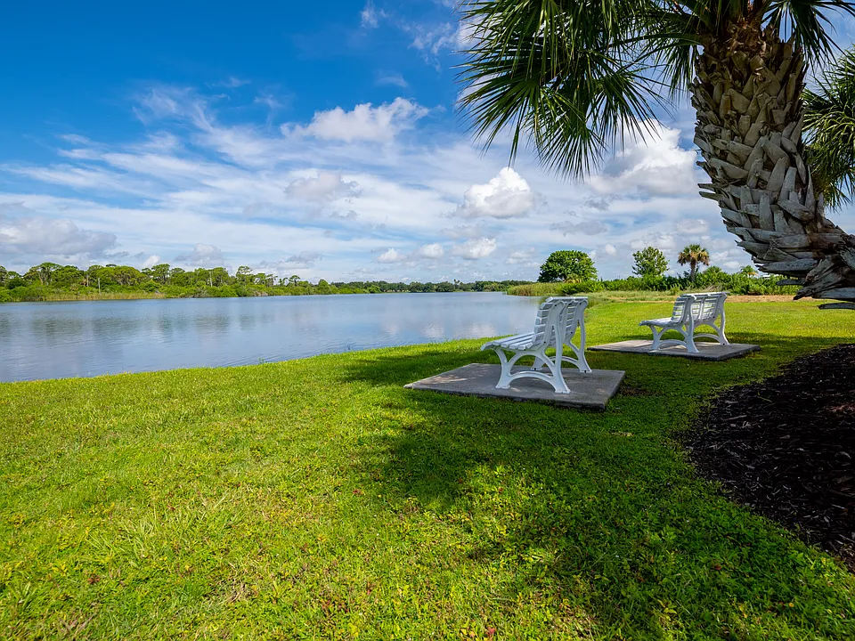 Vizcaya Lakes