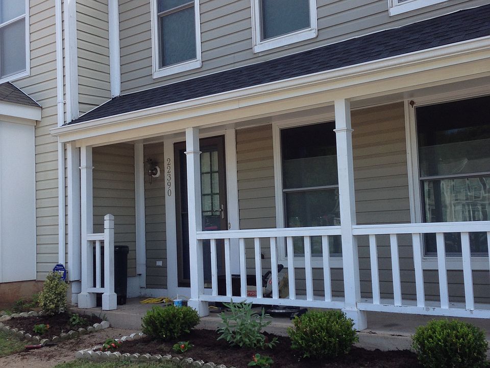 1st image of 22390 Stablehouse Dr