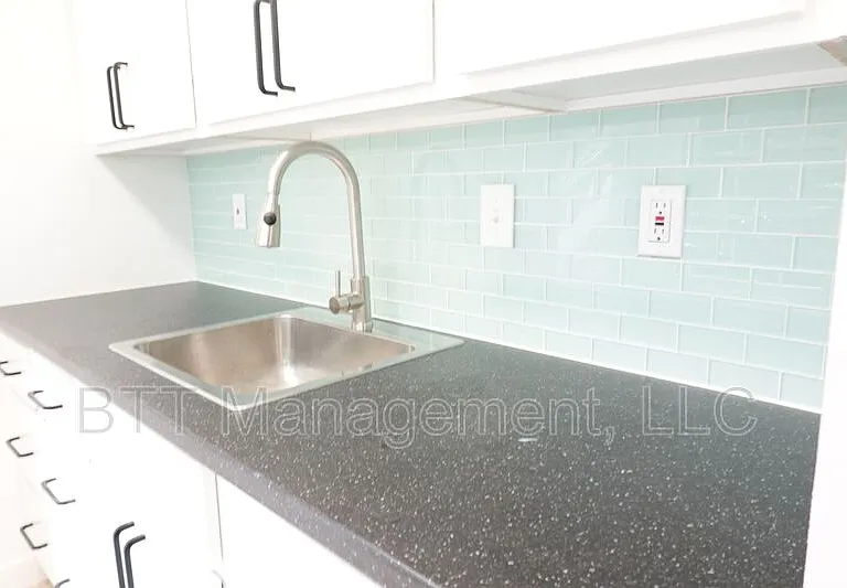 8311 Garland Ave #6 — Photo 34