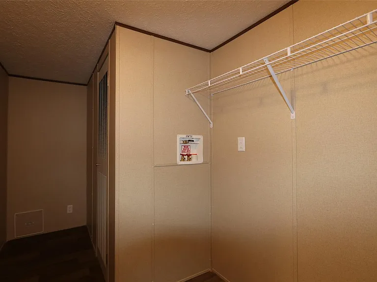 16501 E Emerson Cir — Photo 27