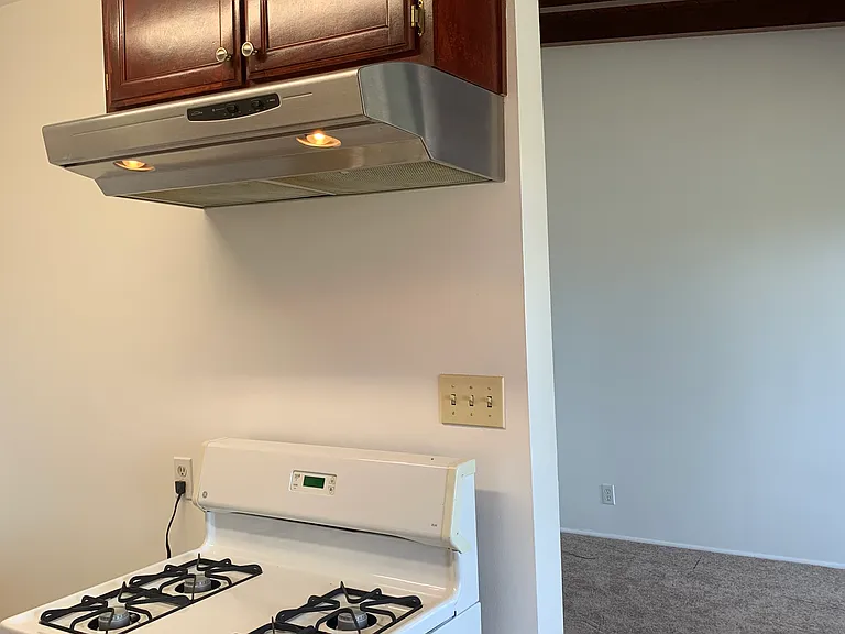456 E Hullett St #4 — Photo 13