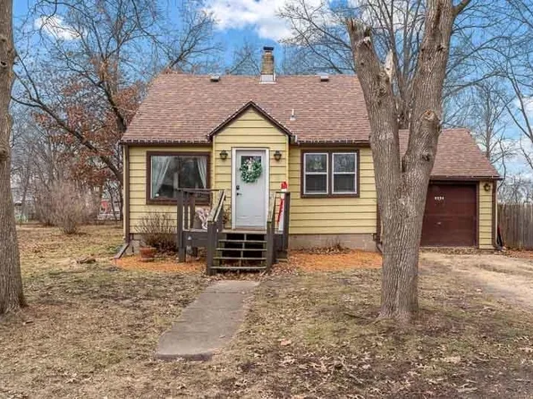 8224 Ravere St, Machesney Park, IL 61115