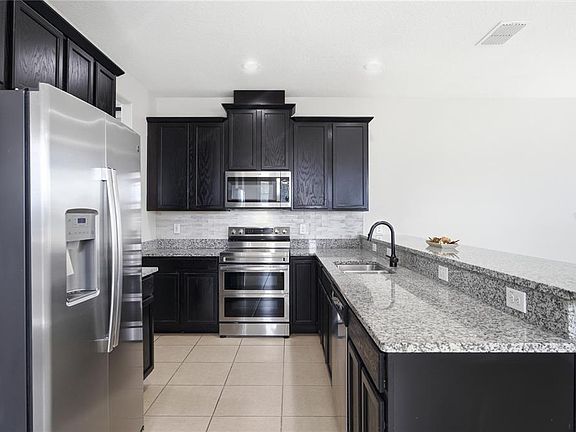 3rd image of 2615 GIARDINO LOOP