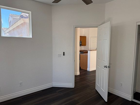 5th image of 1140 E Catino St
