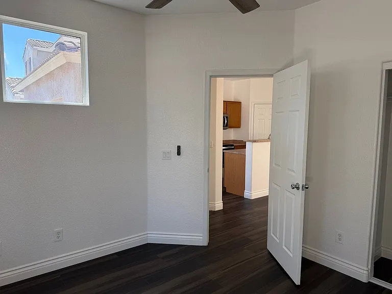 1140 E Catino St — Photo 5