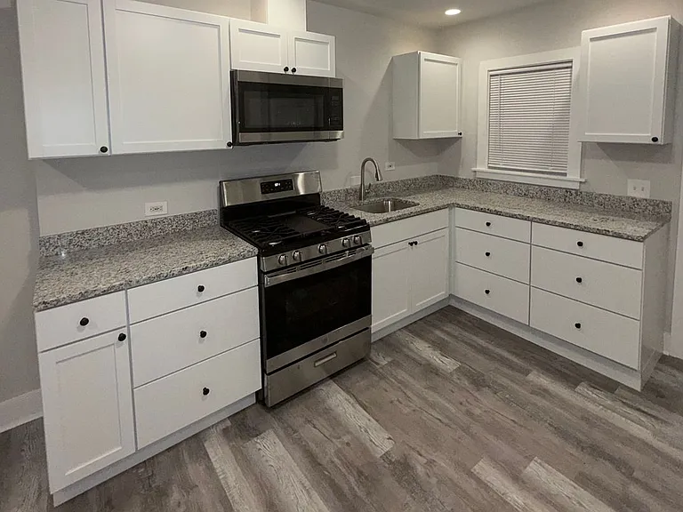5209 W Lake St — Photo 3