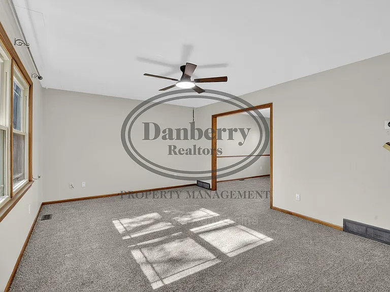 3018 Gleneagle Dr — Photo 6