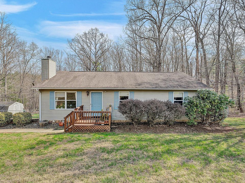 1st image of 542 Mount Airy Rd