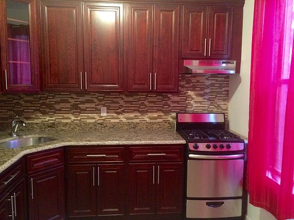 3rd image of 6111 Catalpa Ave APT 2L