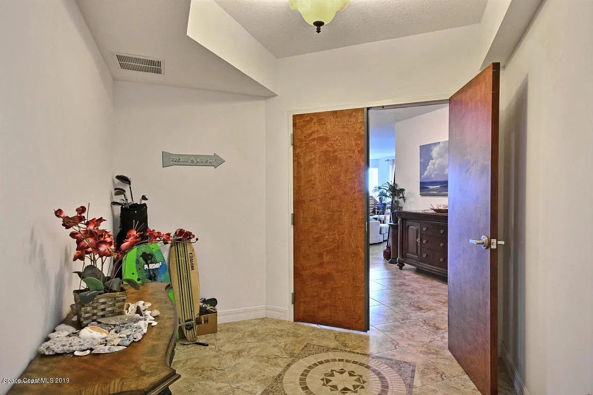 130 Warsteiner Way — Photo 3
