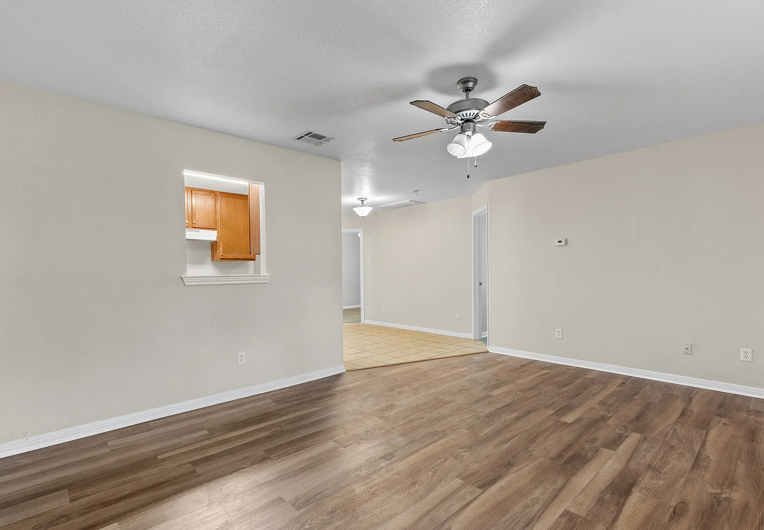 217 East Craven Avenue Unit A - 1 — Photo 2