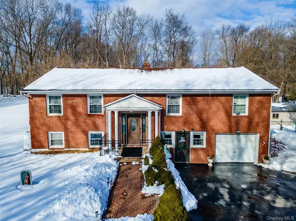 2096 State Route 94, Salisbury Mills, NY 12577