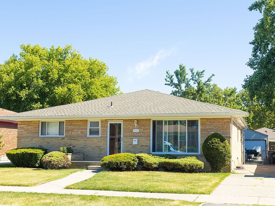 1st image of 15261 Rosemary Blvd