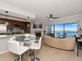 351 Lakeside Ln APT 204, Houston, TX 77058
