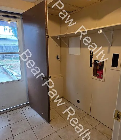 279 Reed Ave — Photo 22