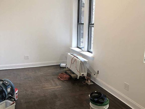 3rd image of 4526 44th St APT 2A