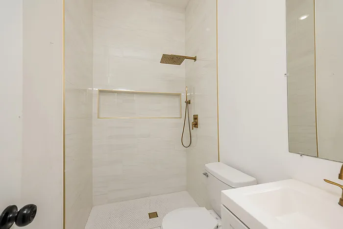 2216 Dyson St — Photo 11