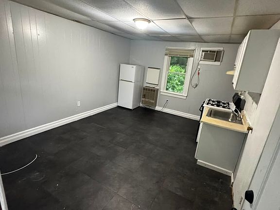 3rd image of 200 Fosler Rd #42