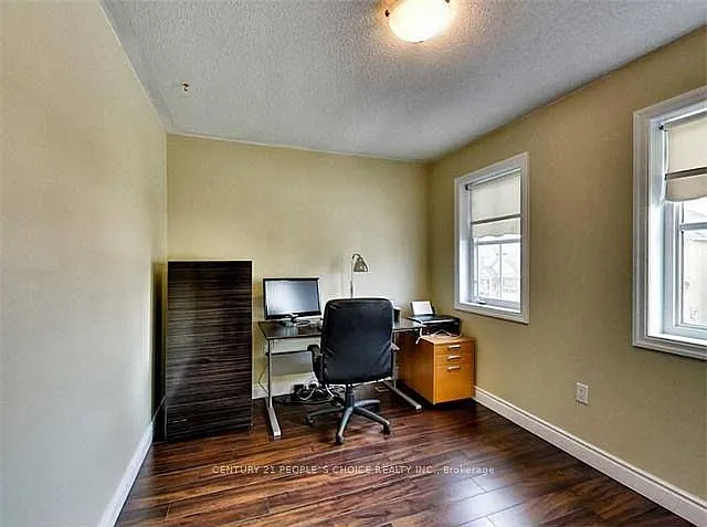 45 Montreal Cir — Photo 10
