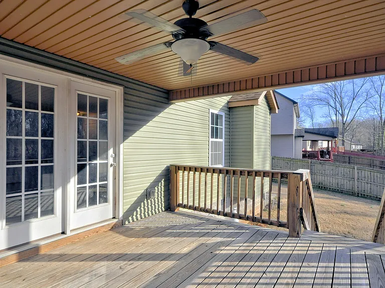 446 Cyprus Ct — Photo 37