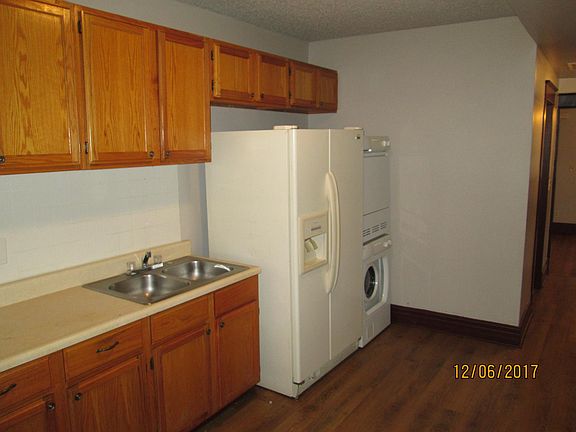 5th image of 3404 Independence Ave APT 2W