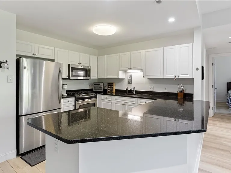 614 Pond St #1303 — Photo 2