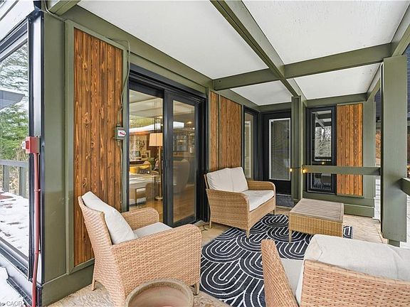 4th image of 2510 Britannia Rd