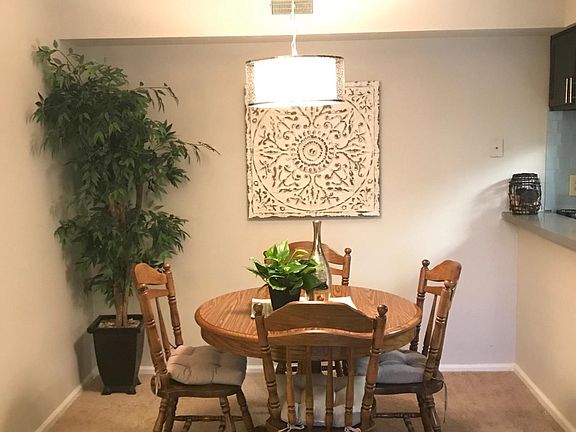 3rd image of 9590 Saddlebrook Ln APT 2A