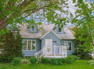 412 Market St, Deforest, WI 53532