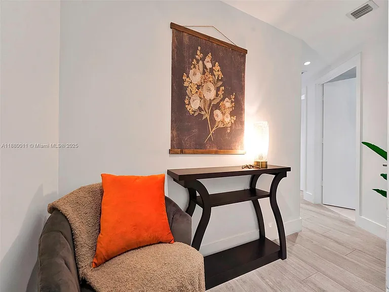 121 NE 34th St #1601 — Photo 24