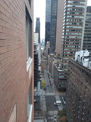 Rented by Bank Neary | media 42