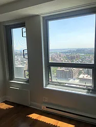 Rented by Metropolis Real Estate of Manhattan