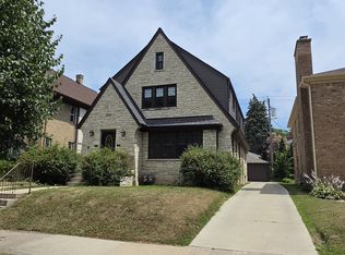 4126 N Newhall St, Milwaukee, WI 53211