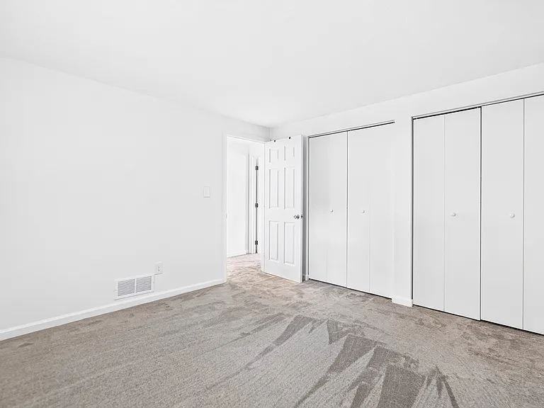 307 Lancers Way — Photo 18