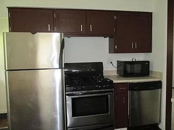 4th image of 220 Glendale Ave