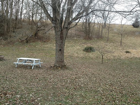 4th image of 6536 Abington Pike