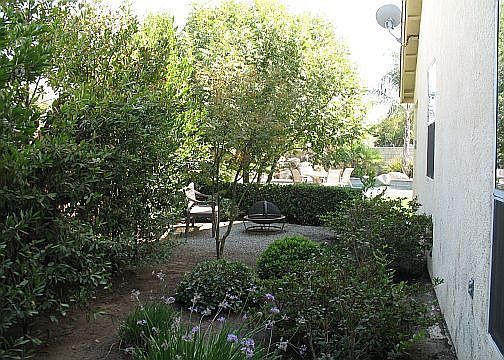 Quiet Sitting area w/ Fire Pit