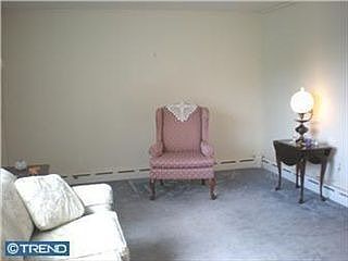 5th image of 230 Moir Ave