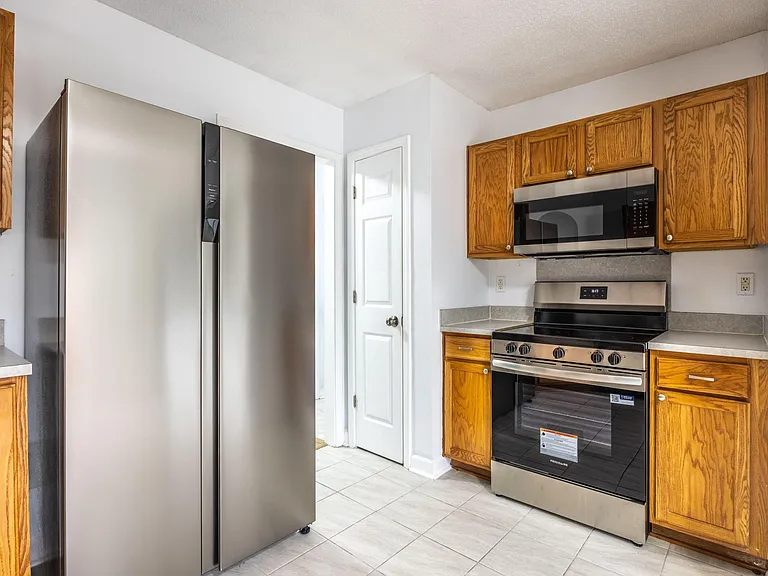 Crowders Woods Dr — Photo 10